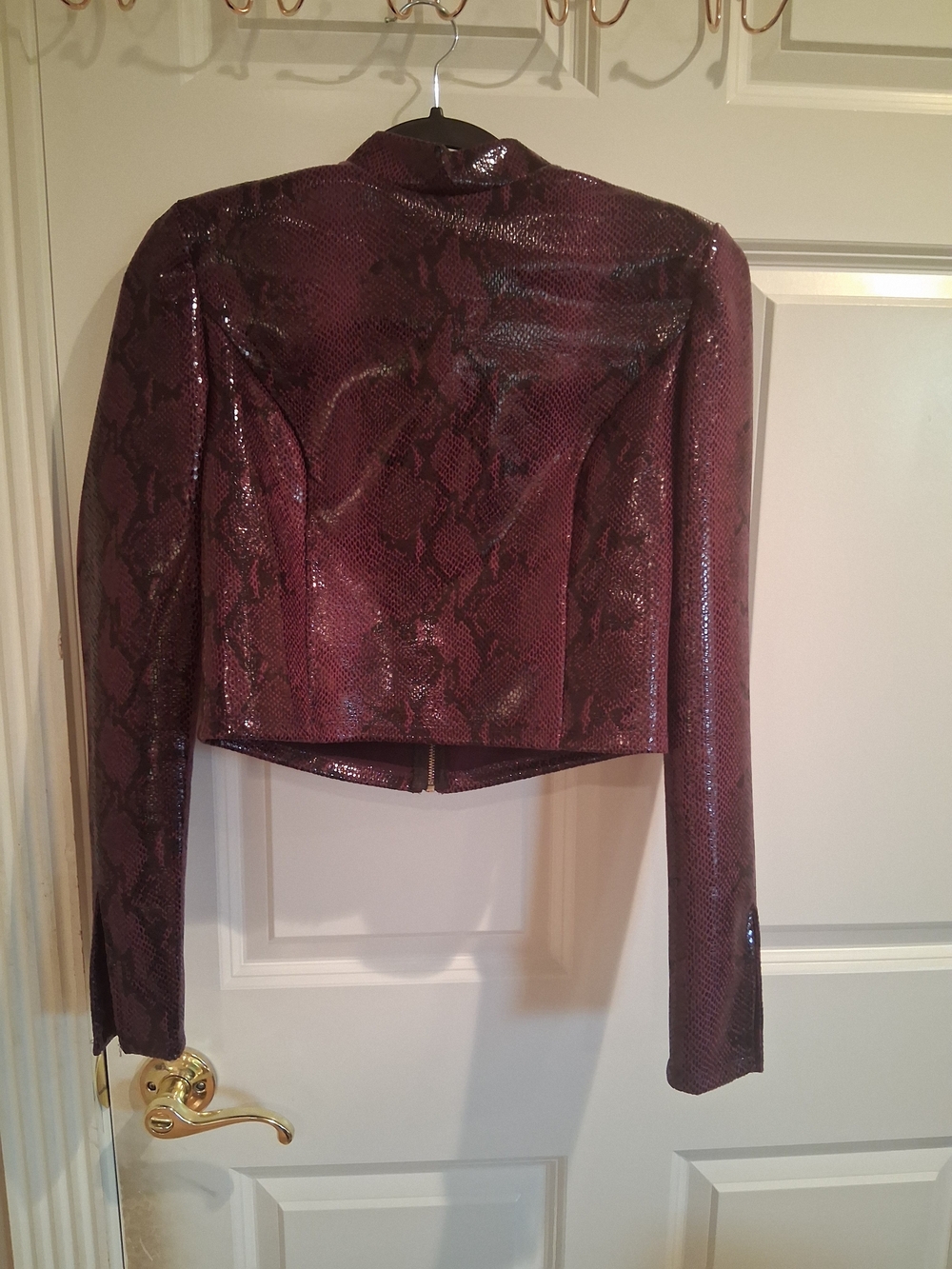 Women's Purple Snake-Print Cropped Top NWOT